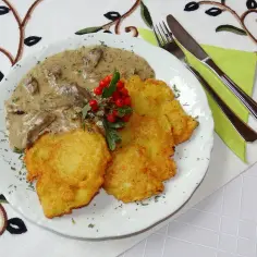 Sekret idealnych placków ziemniaczanych: ile jajek dodać, by były pyszne?